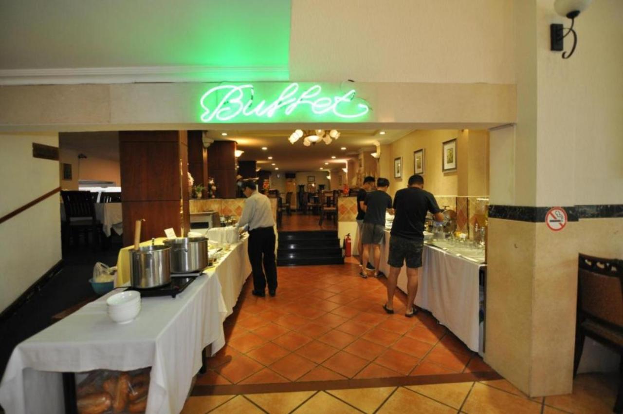 Hanz Vuon Saigon Hotel Хошимин Екстериор снимка